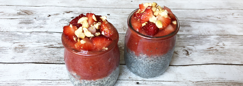 Strawberry glaze chia pudding